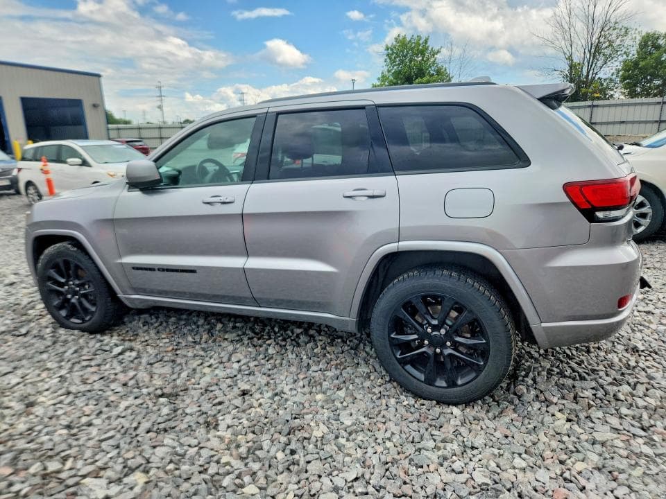 2017 JEEP GRAND CHEROKEE LAREDO 2