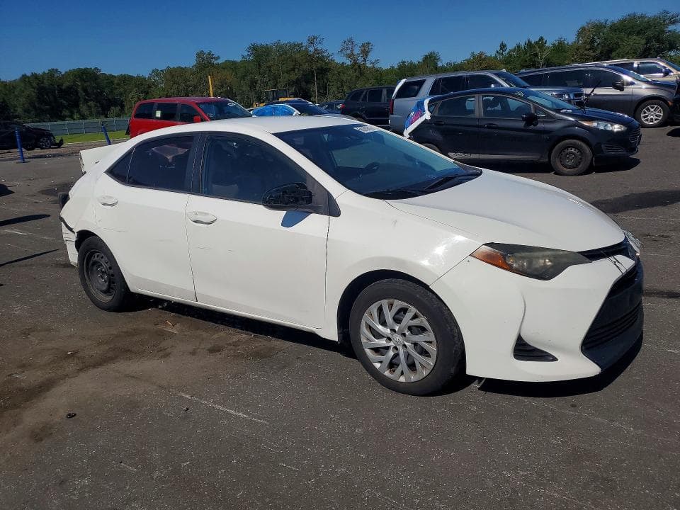 2019 TOYOTA COROLLA LE 4