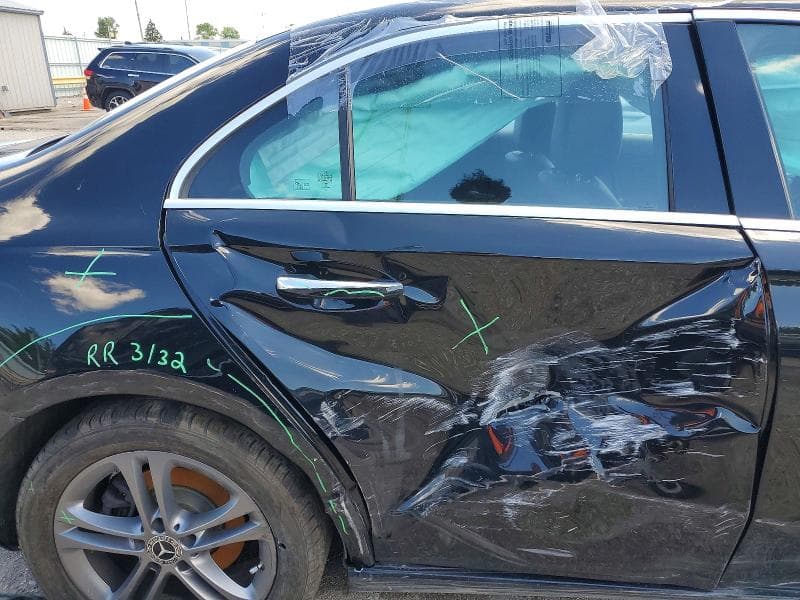 2020 MERCEDES-BENZ A 220 4MATIC 10