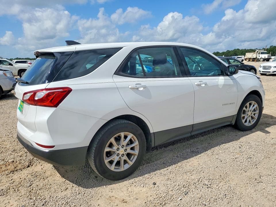 2018 CHEVROLET EQUINOX LS 3