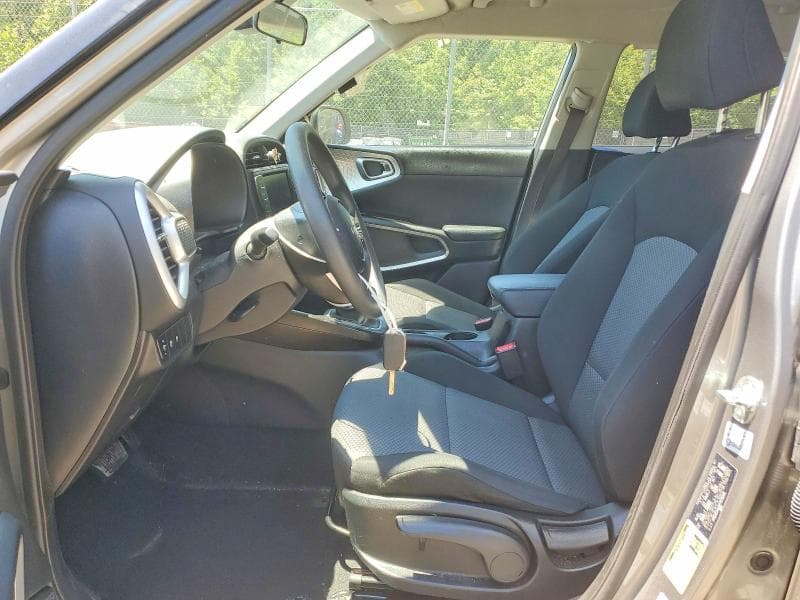 2023 KIA SOUL LX 7