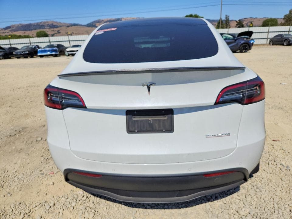 2021 TESLA MODEL Y 6