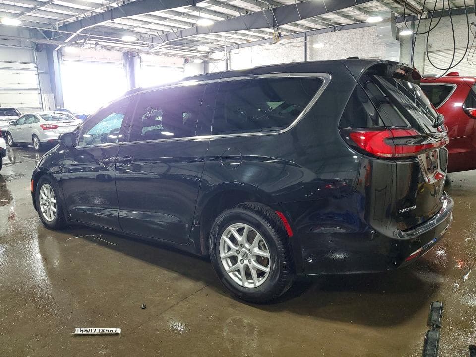 2023 CHRYSLER PACIFICA TOURING L 2