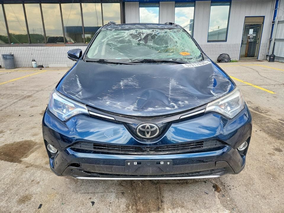 2018 TOYOTA RAV4 LIMITED 5