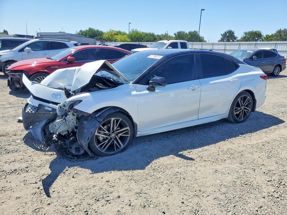 2025 TOYOTA CAMRY XSE
