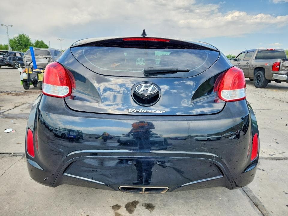 2017 HYUNDAI VELOSTER VALUE EDITION 6