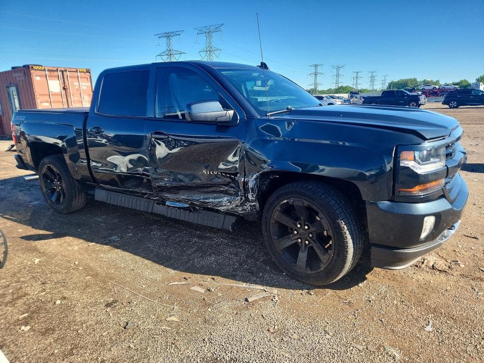 2017 CHEVROLET SILVERADO K1500 LT 4