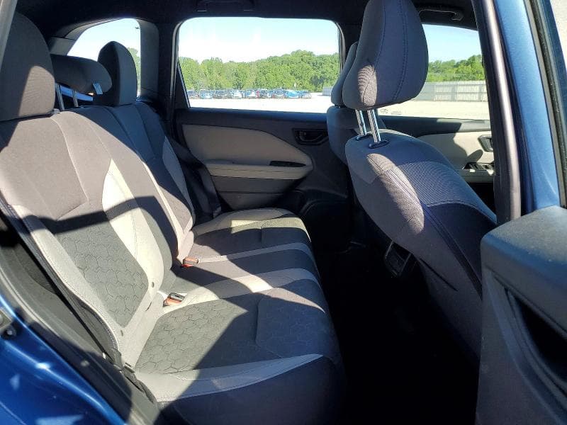 2025 SUBARU FORESTER 10