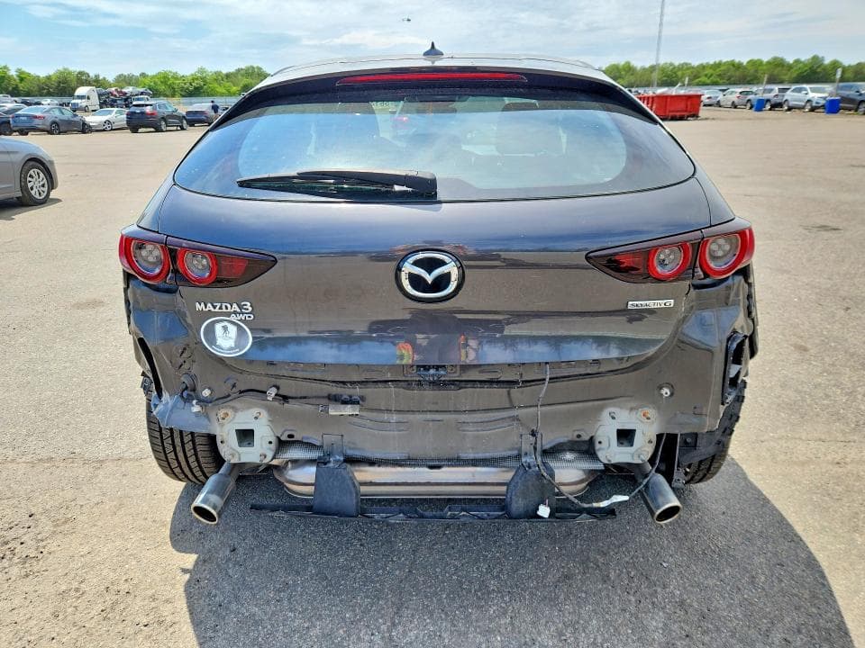 2019 MAZDA 3 PREMIUM 6