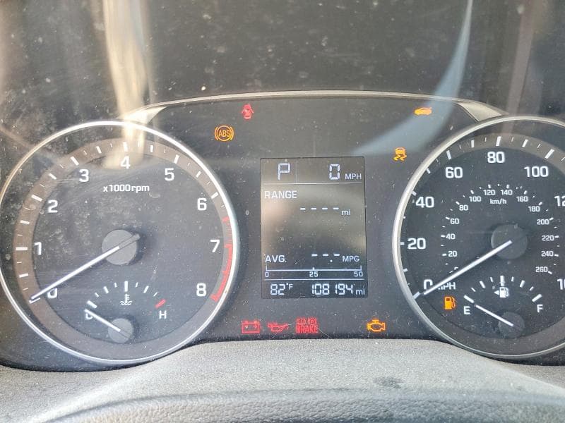 2017 HYUNDAI ELANTRA SE 9