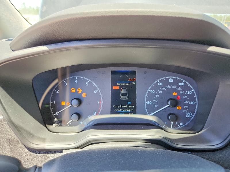 2025 TOYOTA COROLLA LE 9