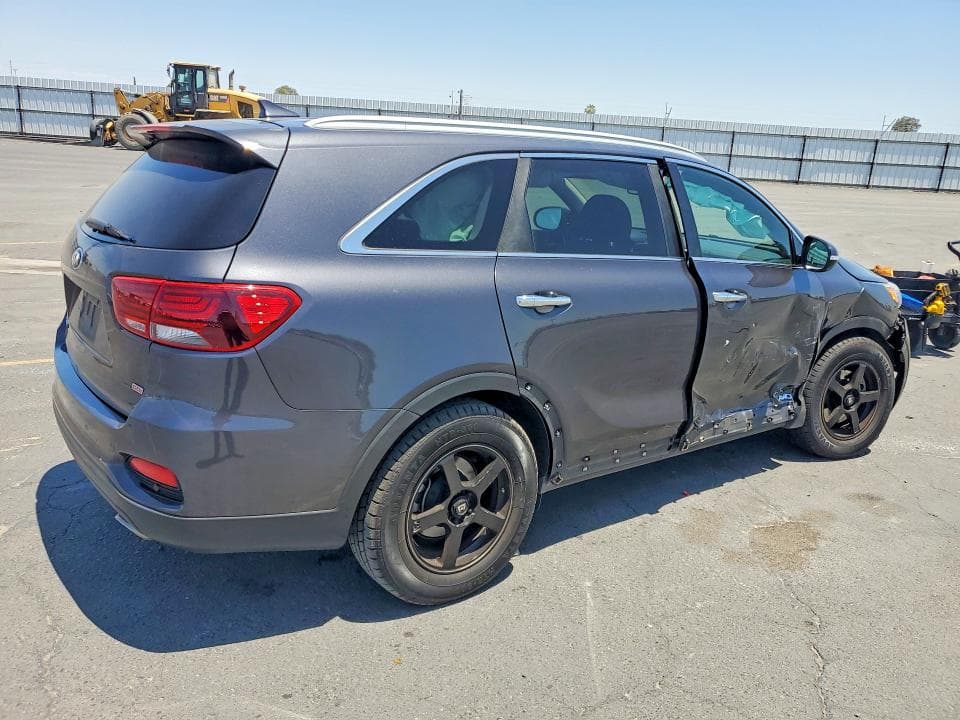 2019 KIA SORENTO LX 3