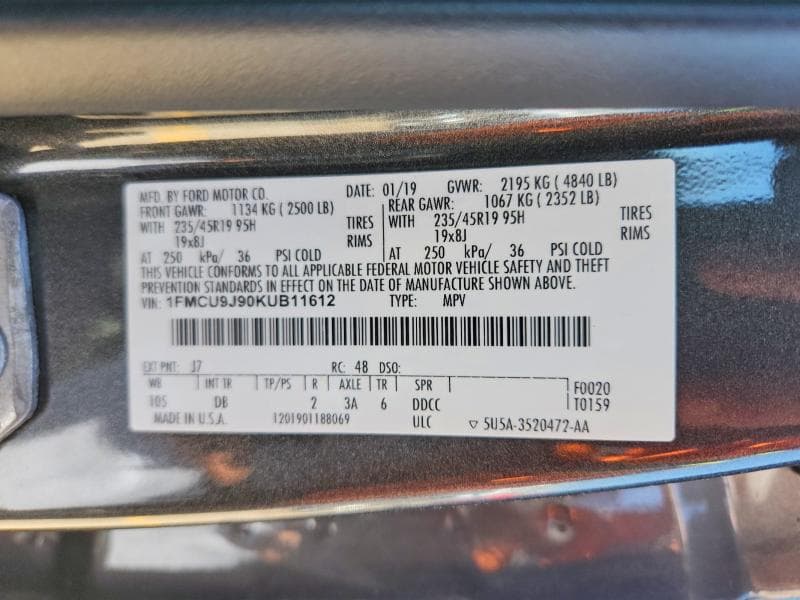 2019 FORD ESCAPE TITANIUM 12
