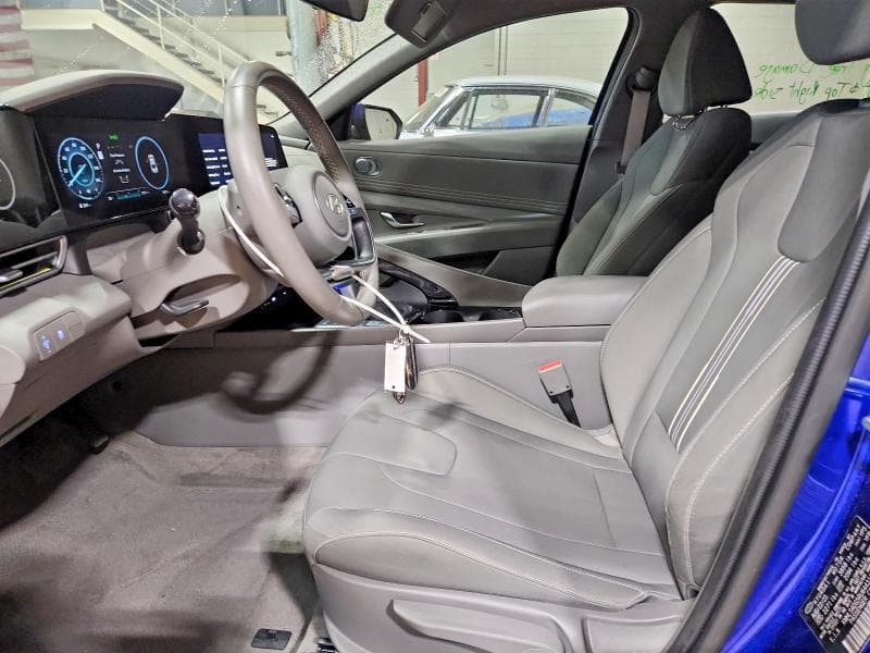 2024 HYUNDAI ELANTRA SEL 7