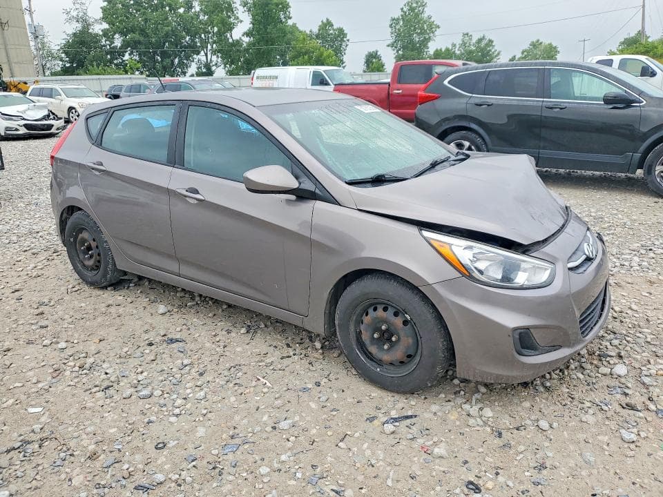 2017 HYUNDAI ACCENT SE 4