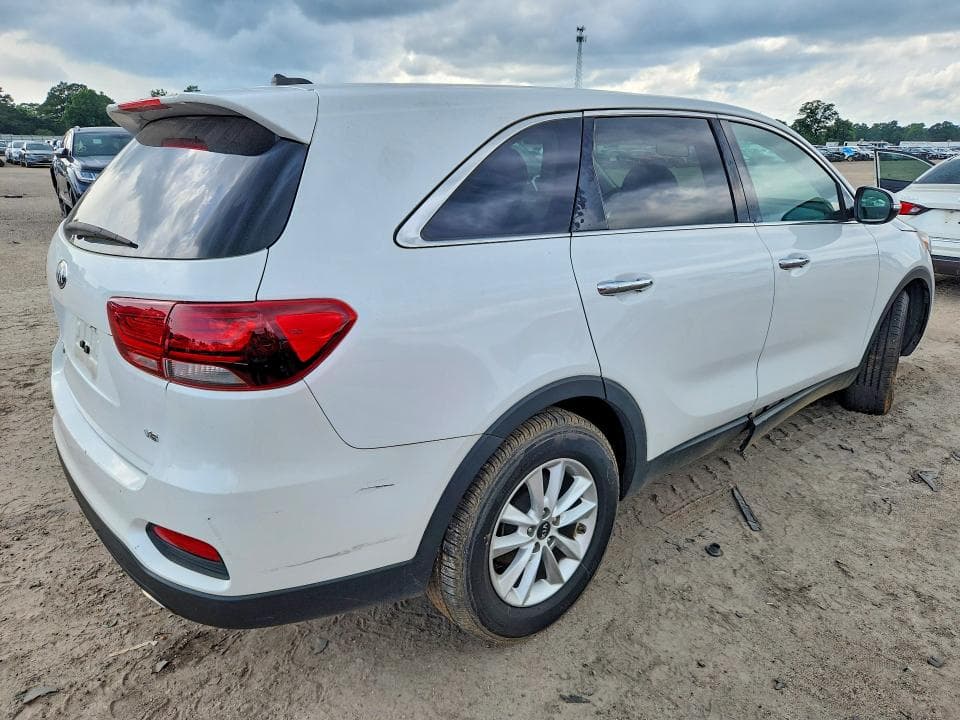 2020 KIA SORENTO S 3