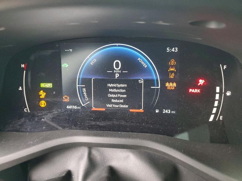 2025 TOYOTA CAMRY SE 9
