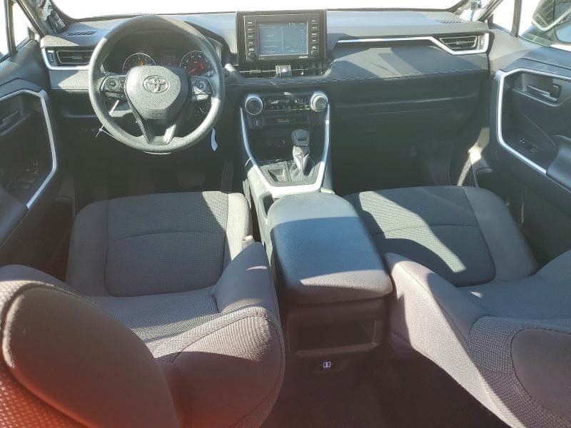 2021 TOYOTA RAV4 LE 8