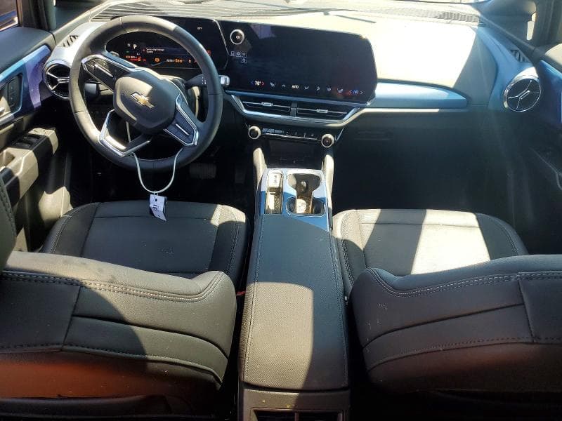 2025 CHEVROLET EQUINOX LT 8