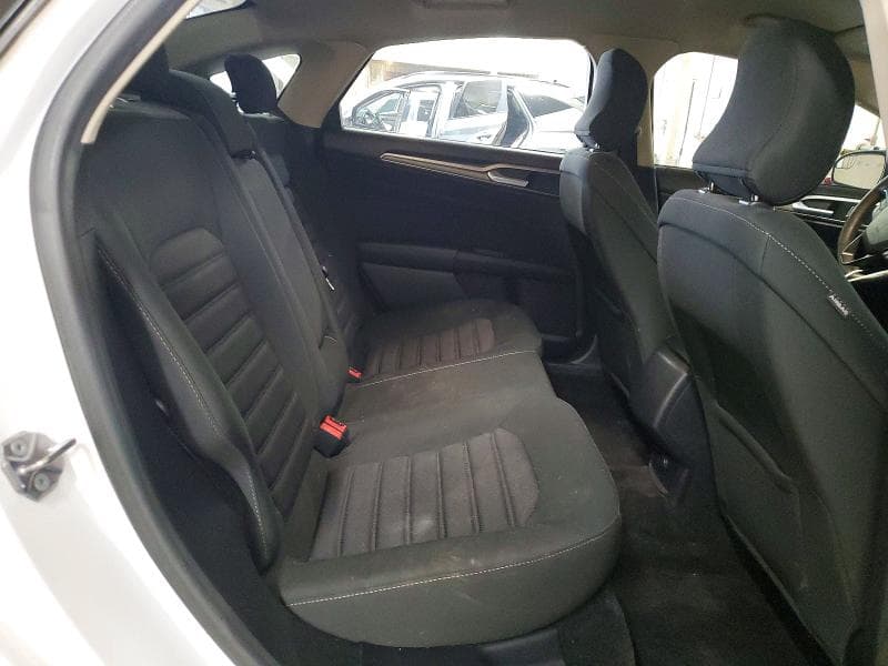 2018 FORD FUSION SE 10