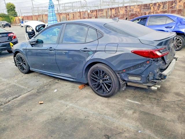 2025 TOYOTA CAMRY SE 2