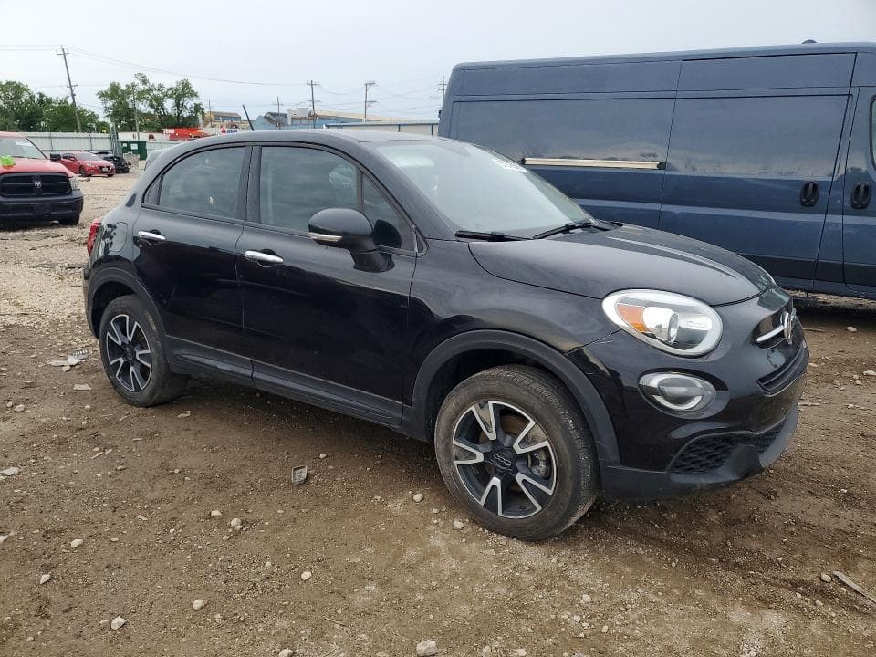 2019 FIAT 500X 4