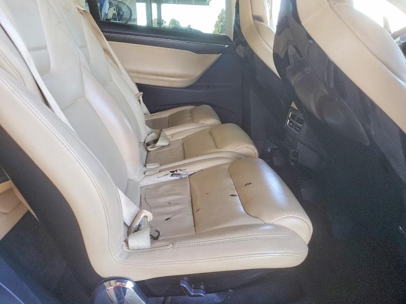 2017 TESLA MODEL X 10