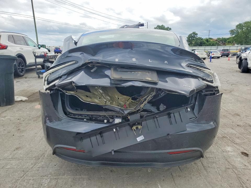 2024 TESLA MODEL 3 6