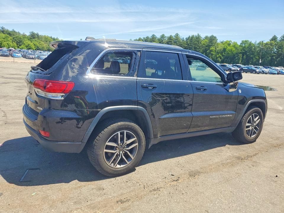 2020 JEEP GRAND CHEROKEE LAREDO 3
