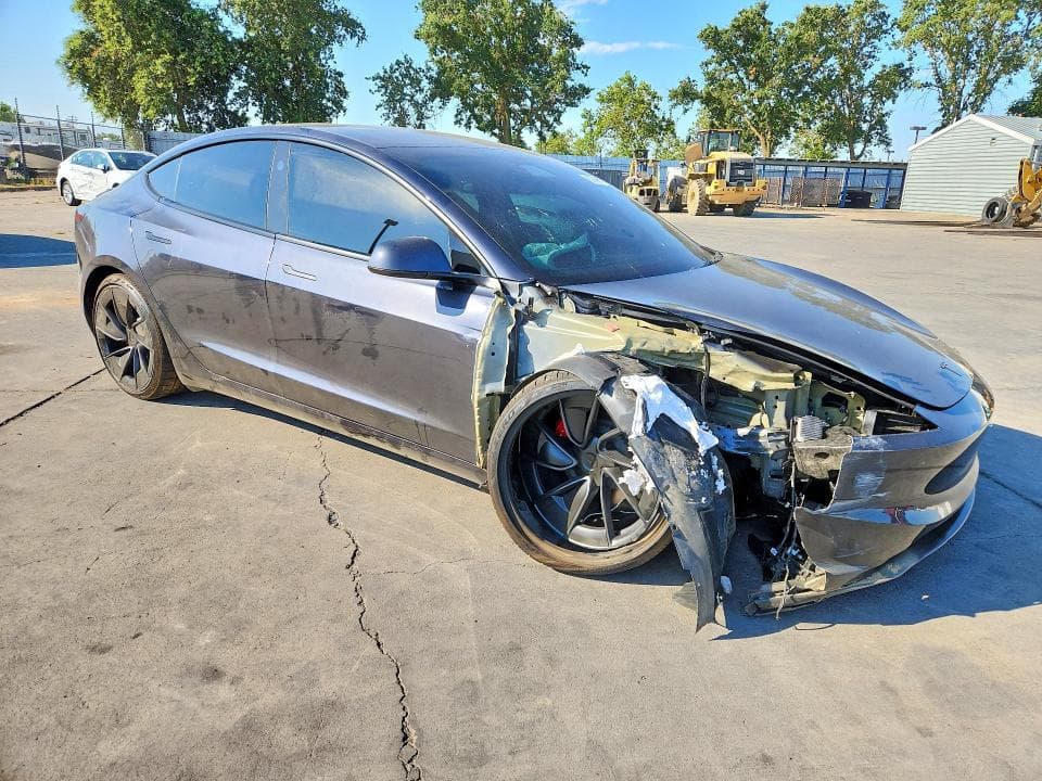 2026 TESLA MODEL 3 4