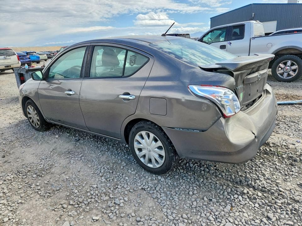 2017 NISSAN VERSA 1.6 SV 2
