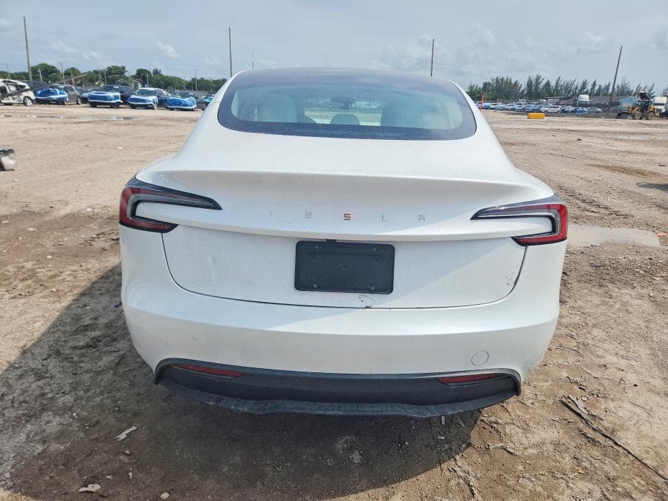 2025 TESLA MODEL 3 6