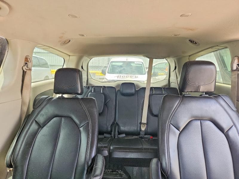 2023 CHRYSLER PACIFICA TOURING L 10