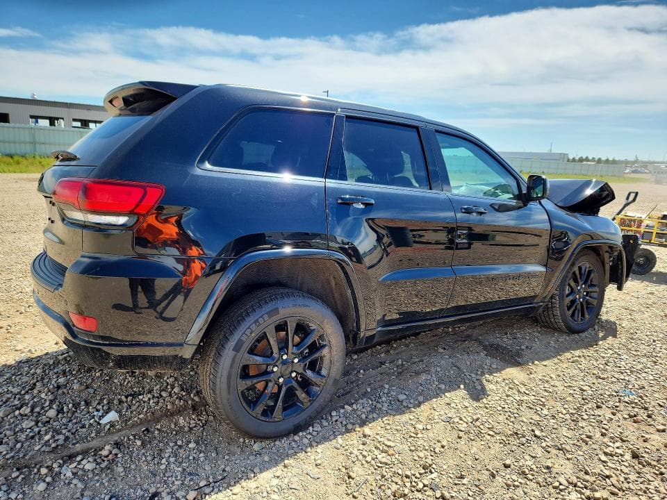 2020 JEEP GRAND CHEROKEE LAREDO 3