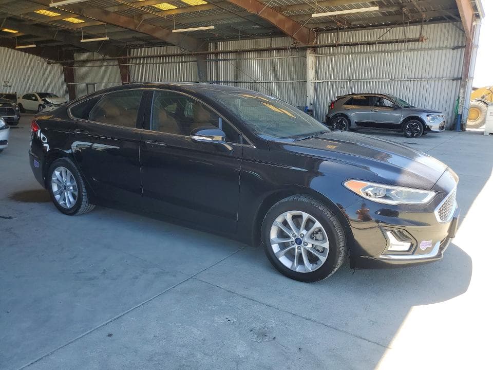 2019 FORD FUSION TITANIUM 4