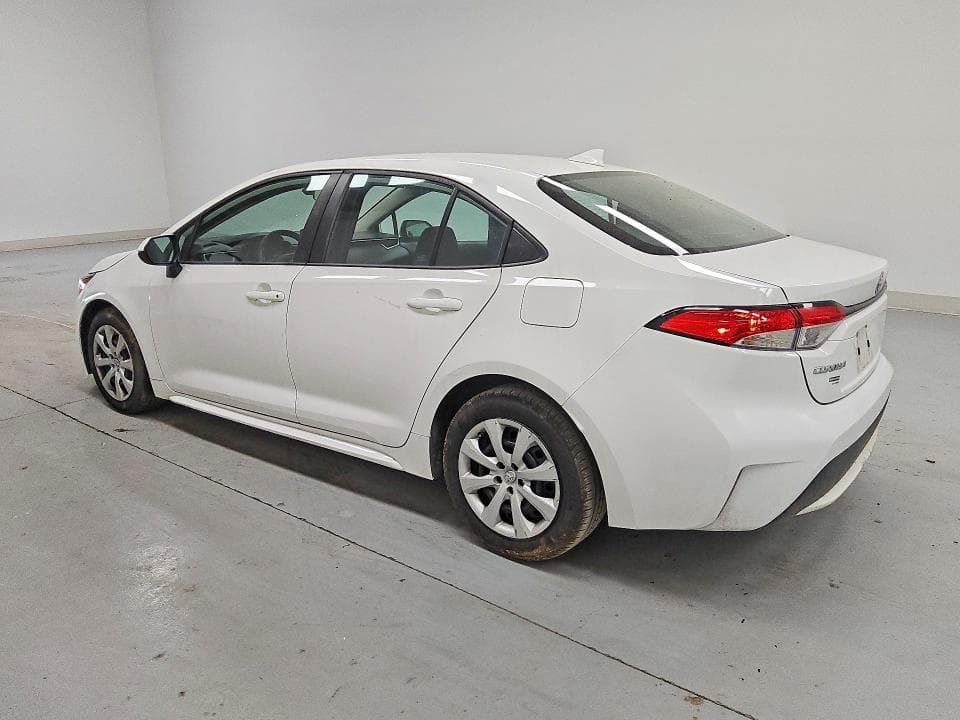 2022 TOYOTA COROLLA LE 2