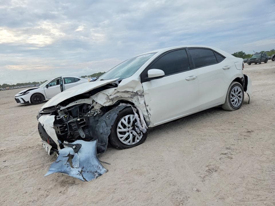 2017 TOYOTA COROLLA LE - 1