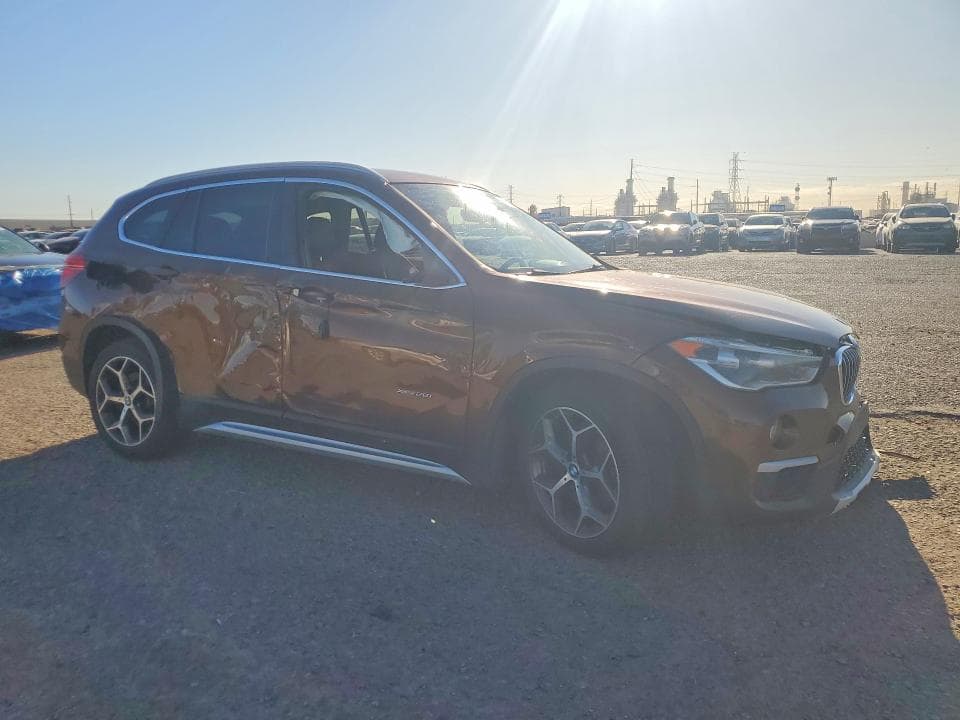 2017 BMW X1 XDRIVE28I 4