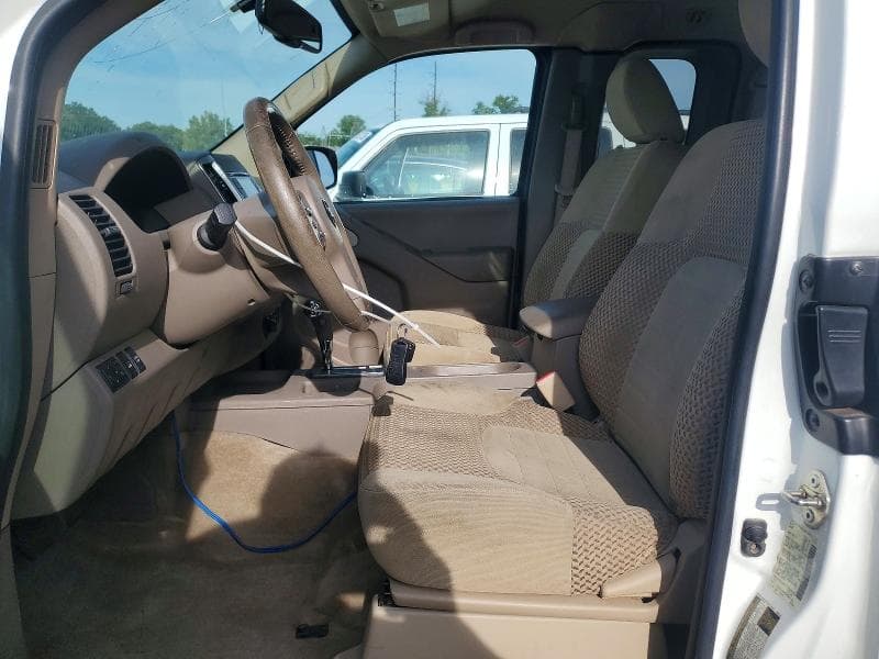 2017 NISSAN FRONTIER SV V6 7