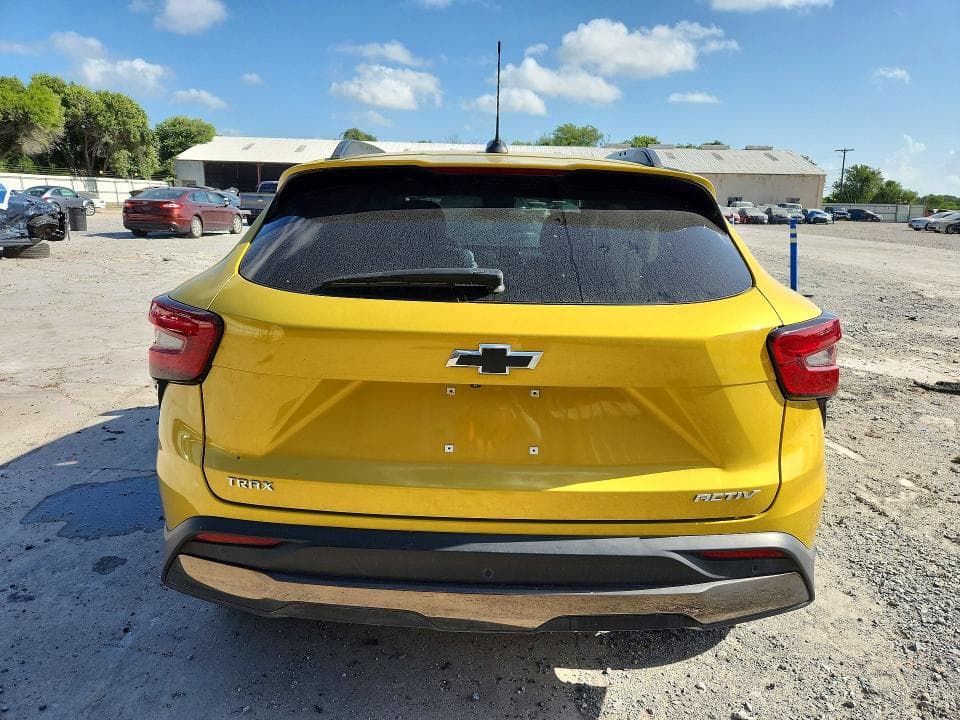 2025 CHEVROLET TRAX ACTIV 6