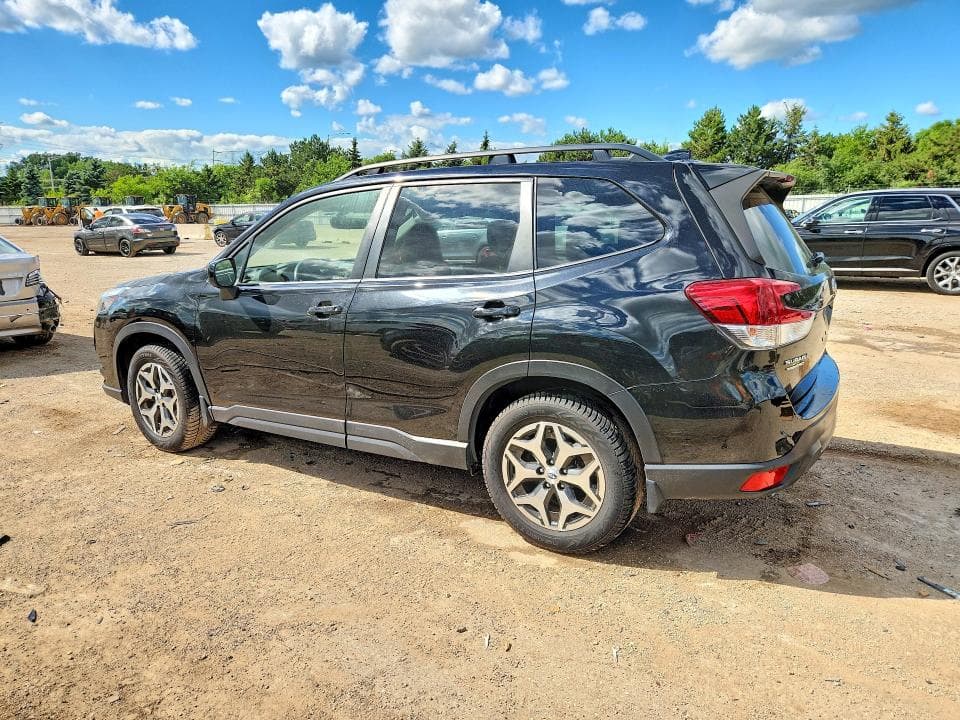 2023 SUBARU FORESTER PREMIUM 2