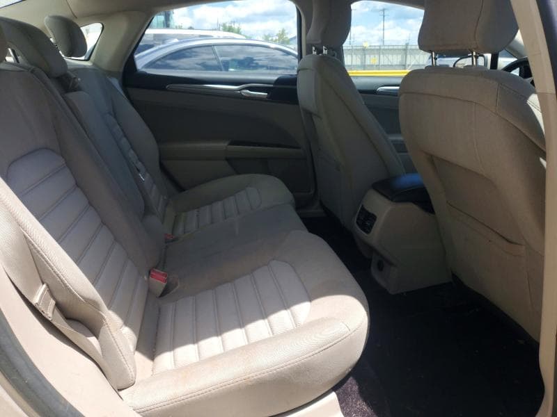 2017 FORD FUSION SE 10