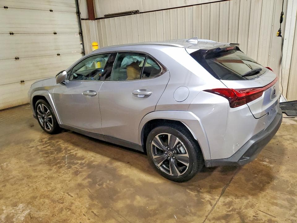 2026 LEXUS UX 300H PREMIUM 2
