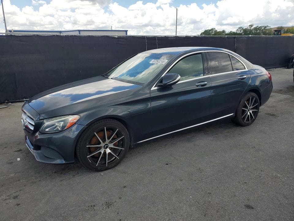 2015 MERCEDES-BENZ C 300 - 1