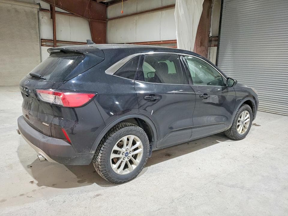 2020 FORD ESCAPE SE 3
