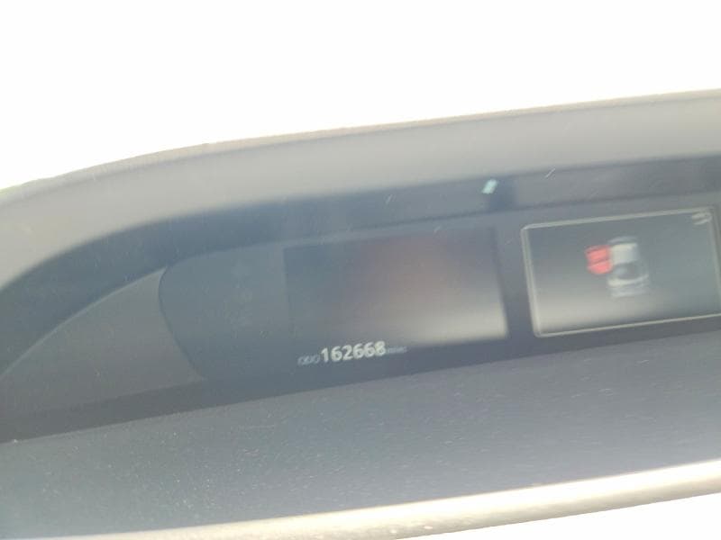 2018 TOYOTA PRIUS THREE 9