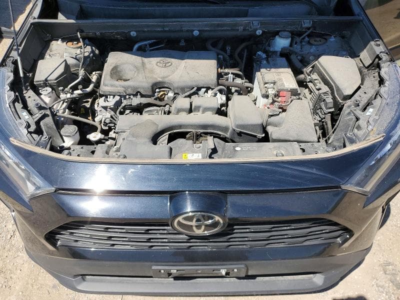 2022 TOYOTA RAV4 LE 12