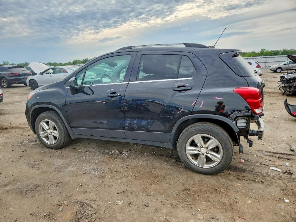 2017 CHEVROLET TRAX 1LT 2