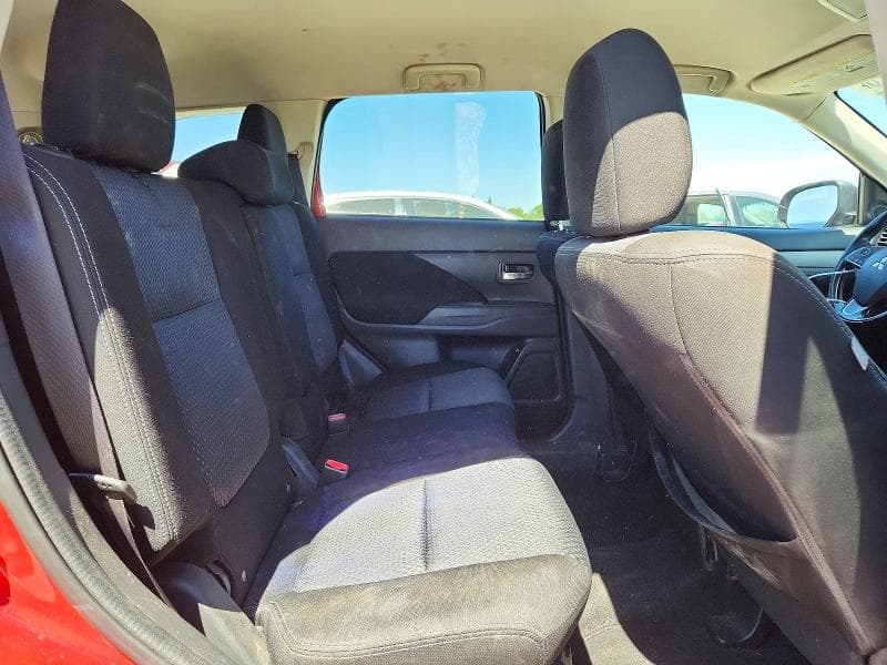 2018 MITSUBISHI OUTLANDER SE 11