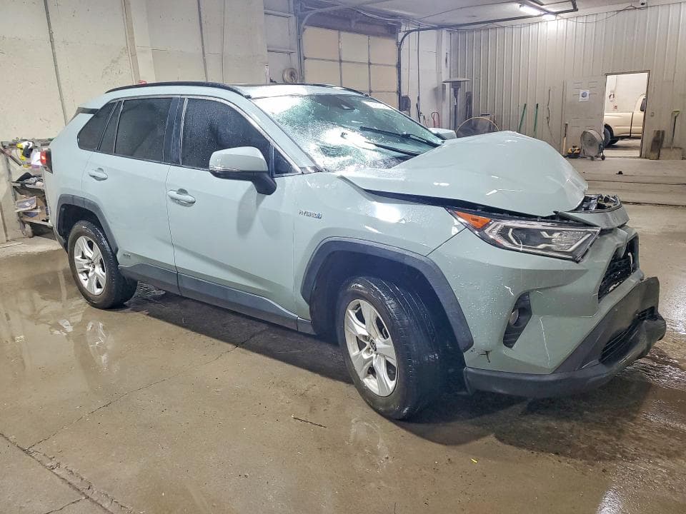 2021 TOYOTA RAV4 XLE 4